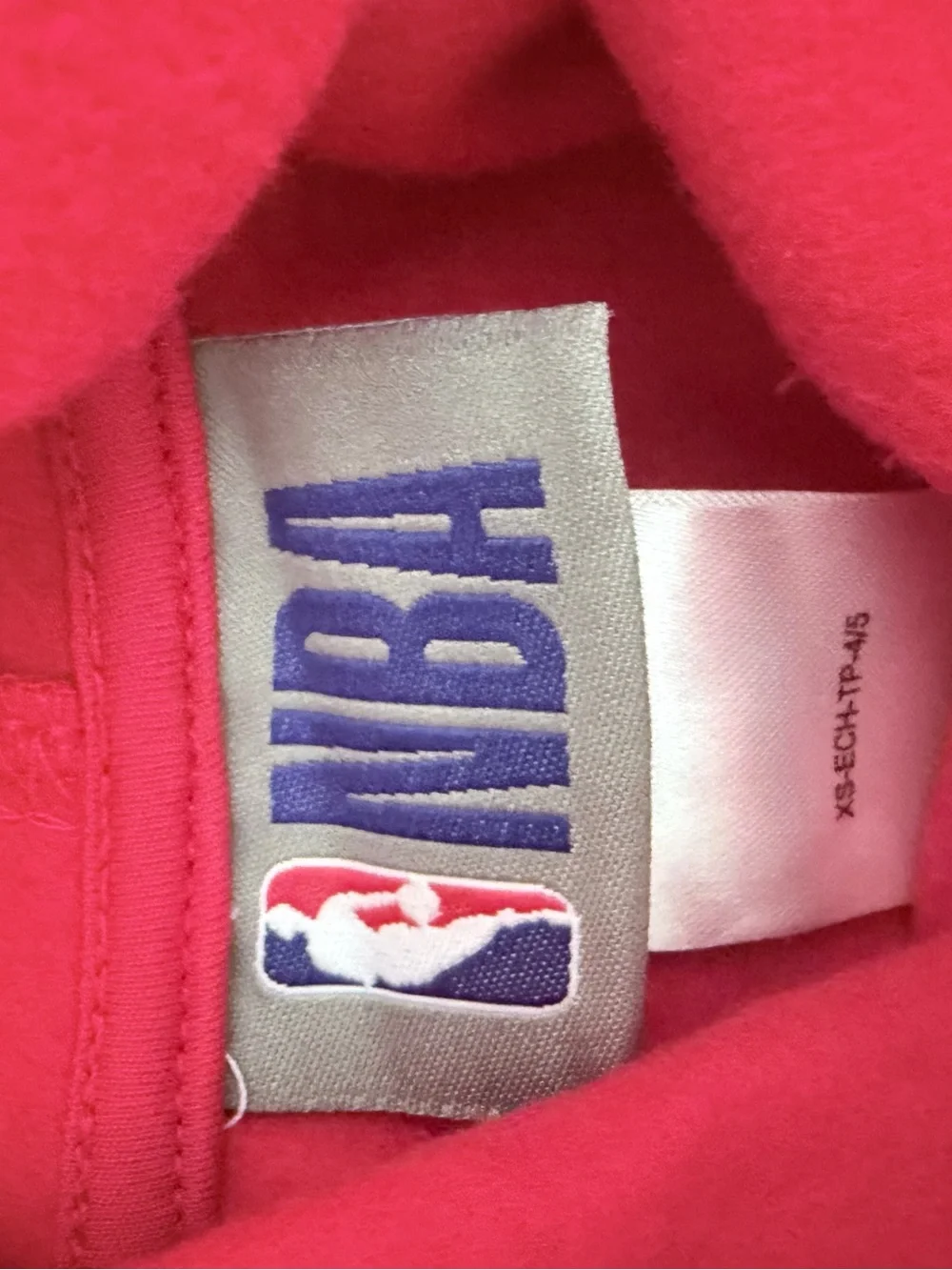 NBA Kids Red Chicago Bulls Pullover Hoodie-XS